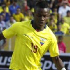 Ecuador alerta por el juego de Carlos Bacca en el área