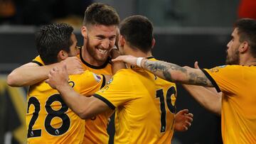 Matt Doherty celebra el segundo gol del Wolves.