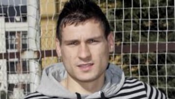 El Almería ficha a Álex Quillo, canterano del Atlético de Madrid, por seis temporadas