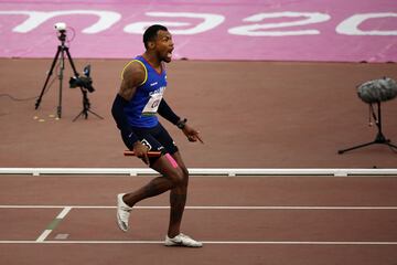 Campeón panamericano en los 400 metros masculinos. El año pasado hizo su debut en la Liga Diamante. Reconocido por ser el primer medallista del país en un evento de pista en el Campeonato Mundial de Atletismo. 