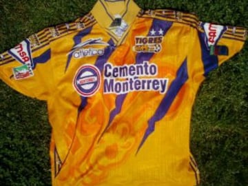 Este fue el diseño que utilizaron los Tigres en 1998.