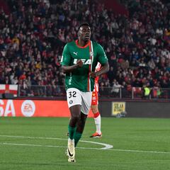 Samu apuntilla al Almería y dispara al Alavés