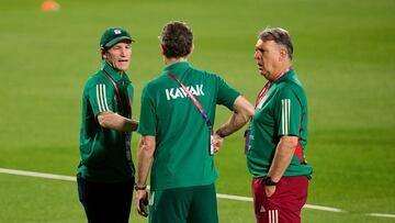   Jaime Ordiales, Jorge Theiler Assistant coach and Gerardo Martino head coach during the training of the Mexican National Team (Mexico) prior to their debut against the Poland National Team in Group C of the FIFA World Cup Qatar 2022 at  Al Khor facilities, on November 18, 2022.
<br><br>
Jaime Ordiales Director de Selecciones Nacionales, Jorge Theiler Auxiliar Tecnico y Gerardo Martino Director Tecnico durante el entrenamiento de la Seleccion Nacional Mexicana (Mexico) previo a su debut contra la Seleccion de Polonia en el Grupo C de la Copa Mundial de la FIFA Catar 2022 el Instalaciones de Al Khor, el 18 de noviembre de 2022.