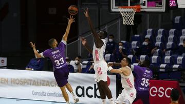 21/03/21 BALONCESTO PARTIDO ACB ENDESA
 REAL MADRID  -  COOSUR REAL BETIS
 MIKE TORRES
 GARUBA