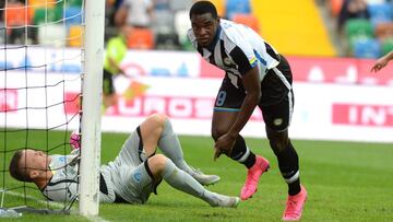 Duván Zapata marca su tercer gol de la temporada