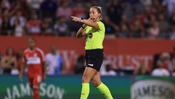 CHICAGO, ILLINOIS - SEPTEMBER 27: Referee Tori Penso call a foul during the first half of a match between the Chicago Fire and the Columbus Crew at Soldier Field on September 27, 2025 in Chicago, Illinois. Geoff Stellfox/Getty Images/AFP (Photo by Geoff Stellfox / GETTY IMAGES NORTH AMERICA / Getty Images via AFP)