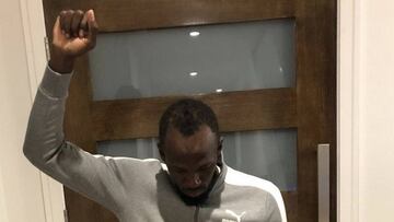 Usain Bolt levanta el pu?o y homenajea al 'Black Power'