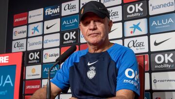 Javier Aguirre desea que Messi sea goleador y campeón del mundo