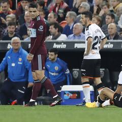 Garay, a 60 días de que expire su contrato con el Valencia