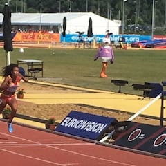 María Vicente bate el récord de España de 100 metros vallas