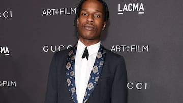 Arrestan a ASAP Rocky en el aeropuerto de Los Angeles tras pasar el fin de semana con Rihanna en Barbados. A$AP fue arrestado por vínculo a un tiroteo.