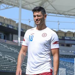 Las razones de Colo Colo y la U para 'pelearse' a Passerini