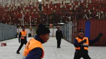 <b>PENDIENTES. </b>El estadio Soccer City de Sudáfrica albergará hoy la inauguración del Mundial de fútbol. Las aspirantes a los Juegos Olímpicos de 2020 estarán expectantes.