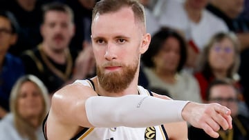 Dzanan Musa, alero del Real Madrid, durante el partido ante el AS Mónaco de la Euroliga.