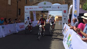 Javier Busto y Raquel Lisbona, campeones de la Pilgrim