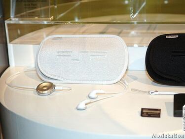 Sony anuncia el firmware 2.0 para PSP, y la versión blanca de la consola