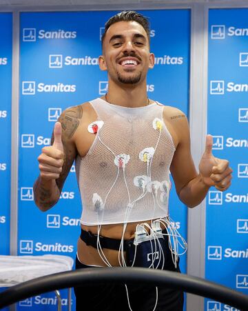 Ceballos pasando el reconocimiento m¨¦dico.