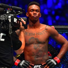 Adesanya se cita con la historia