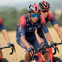 Egan Bernal responde en su regreso en el Tour de Dinamarca