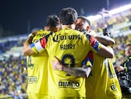 Alejandro Zendejas celebrates his goal 1-0 with Brian Rodriguez of America during the 5th round match between America and Monterrey as part of the Liga BBVA MX, Torneo Clausura 2026 at Ciudad de los Deportes Stadium, on February 07, 2026 in Mexico City, Mexico.