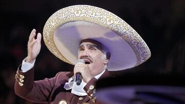 Vicente Jr. revela que Vicente Fernández está grave de salud