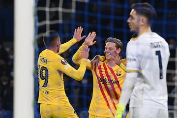 0-2. Frenkie De Jong celebra el segundo gol.