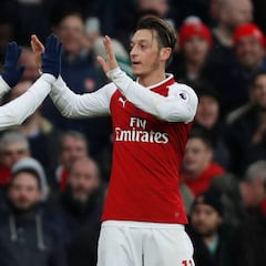 Wenger bloquea a Madrid y Barça: Alexis y Özil se quedan