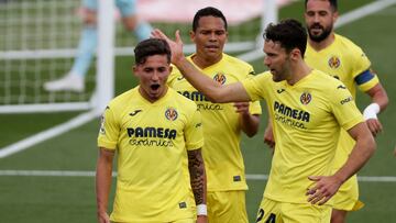 Soccer Football - La Liga Santander - Real Madrid v Villarreal - Estadio Alfredo Di Stefano, Madrid, Spain - May 22, 2021 Villarreal's Yeremi Pino celebrates scoring their first goal with Carlos Bacca, Mario Gaspar and Alfonso Pedraza REUTERS/Susana