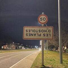 Esta es la razón por la que están girando carteles de entrada a los pueblos en Cataluña y Aragón