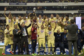 La gran final fue contra los Tigres de Ricardo Ferretti. La ida la perdieron en el Volcán 1-0 con anotación de Joffre Guerrón. La vuelta estuvo bastanta accidentada. Las Águilas le dieron la vuelta con Michael Arroyo y Pablo Aguilar, después los Felinos sufrieron las expulsiones de Darío Burbano, Damián Álvarez y Nahuel Guzmán. Oribe Peralta anotó el último al 77'.