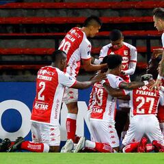 Santa Fe vence y clasifica a fase de grupos de Copa Sudamericana