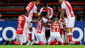 Santa Fe vence y clasifica a fase de grupos de Copa Sudamericana