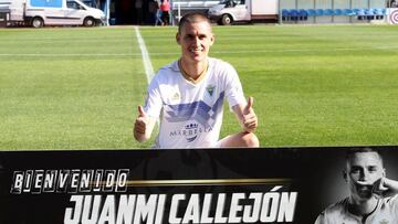 Presentaci&oacute;n de Juanmi Callej&oacute;n con el Marbella.