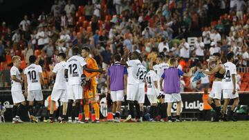 20/08/18 PARTIDO PRIMERA DIVISION
VALENCIA CF - ATLETICO DE MADRID
fin partido SALUDO