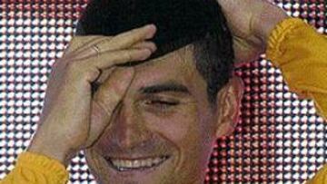 <b>EXPERTO.</b> Igor González de Galdeano no es novato en estas lides de vestirse de amarillo en una grande. Ya lo hizo durante un día en la Vuelta a España de 1999, cuando ganó el prólogo de Murcia, y también durante siete jornadas en el Tour de Francia de2002, igual que ayer, tras una crono por equipos.