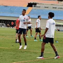 La Selección Colombia se alista para enfrentar a Perú