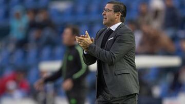 Joaquín Moreno dirigirá al Cruz Azul como técnico interino