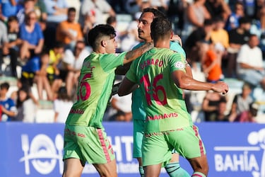 Alfonso Herrero, a lo Andrs Palop mete en playoff a un Mlaga penoso
