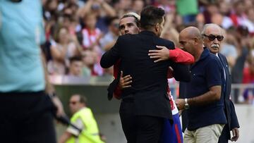 Griezmann celebra su gol con Simeone.