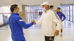 11/01/22 SUPERCOPA DE ESPA&Ntilde;A EN ARABIA ENTRENAMIENTO DEL REAL MADRID ENCUENTRO CON JUGADORES DEL BARCELONA
 XAVI HERNANDEZ ANCELOTTI 