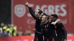 El Benfica se mantiene líder con un gol de Mitroglou