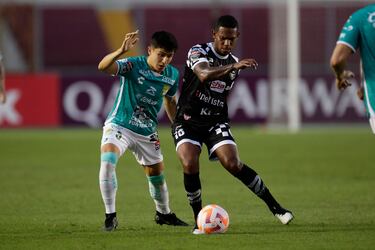 Why have Club León been sanctioned by CONCACAF? What is the sanction?