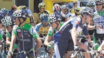 <b>DOS EQUIPOS MARCADOS. </b>El Comunitat Valenciana no podrá correr el Tour, mientras que el Würth (ex Liberty) espera la decisión de la UCI.