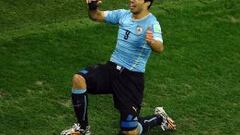 Luis Suárez dispara a Uruguay