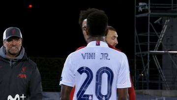 El señorío de Klopp cuando saltaron chispas entre Arnold y Vinicius: reacción de 'chapeau'