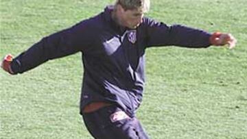 <b>CIEN POR CIEN. </b>Torres no ofreció ninguna duda durante el entrenamiento. Disparó a puerta a plena potencia y, durante el partidillo sin porterías, forzó la postura para regatear y nunca rehuyó el choque. La sensación fue magnífica.