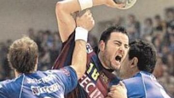 <b>MOTIVADOS. </b>Como en esta acción frente a Iker Romero, el Portland tratará de frenar al Barcelona.