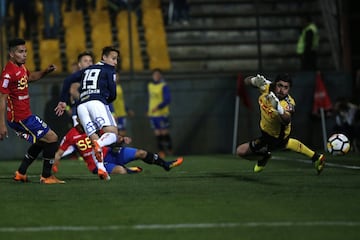 Francisco Arancibia anotó el cuarto gol de la U ante Unión Española.