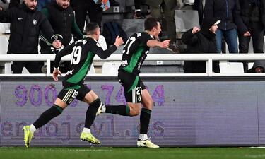 En el minuto 93’, el Burgos empataba con el Eldense. Segundos después, un vuelo sin motor de David López, en un córner, acabó con el tanto de la victoria del equipo local. Su primer gol del curso que sirve para dar tres puntos vitales.