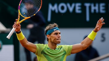 29 May 2022, France, Paris: Spanish tennis player Rafael Nadal celebrates defeating Canadian Felix Auger Aliassime during their Men's Singles fourth round match on Day Eight of the Roland-Garros Open tennis tournament at the Court Suzanne-Lenglen. Photo: